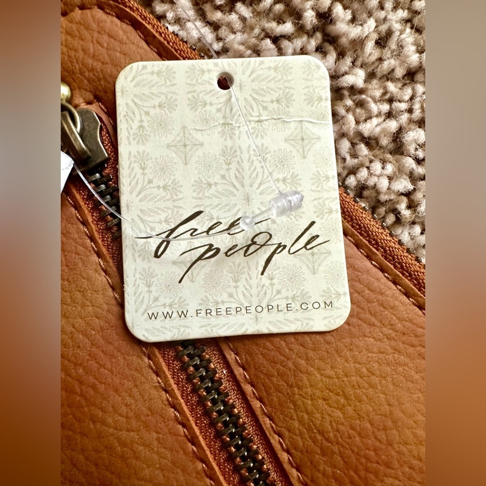 NWT Free People Distressed Brown Vegan Wallet - Picture 7 of 8